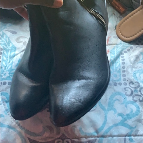 Boots - Picture 3 of 3